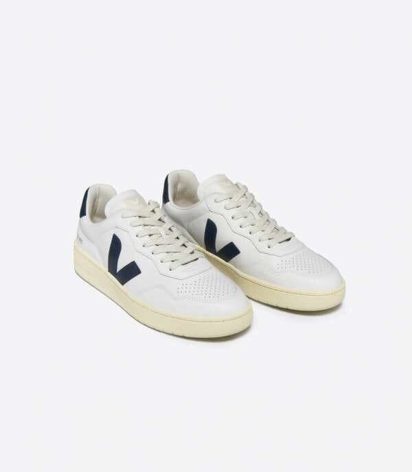 Veja V-90 Leather Sneakers Low Veja 