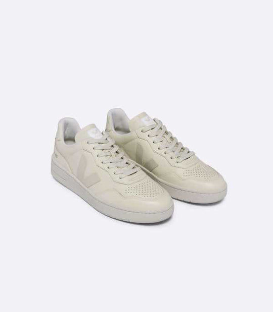 Veja V-90 Leather Sneakers Low Veja 