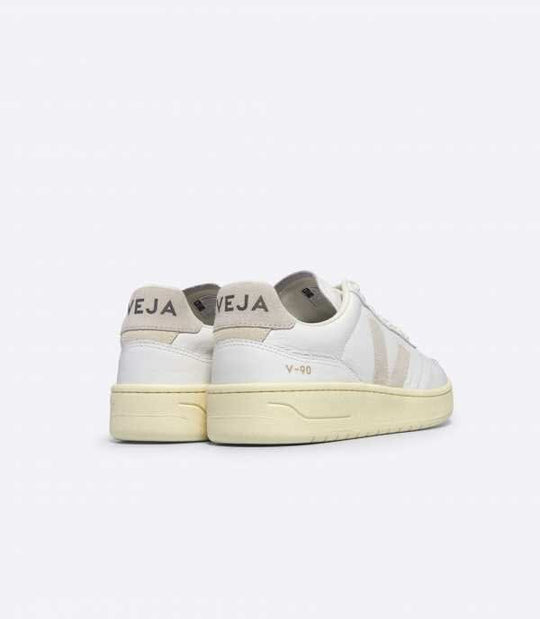 Veja V-90 Leather Sneakers Low Veja 